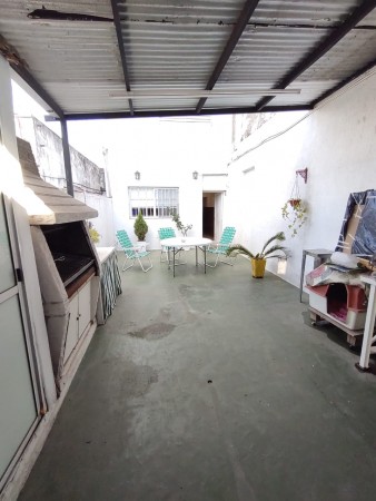 CASA - PH - 4 - CUATRO - AMBIENTES - CASEROS - TRES DE FEBRERO - GARAGE - PATIO