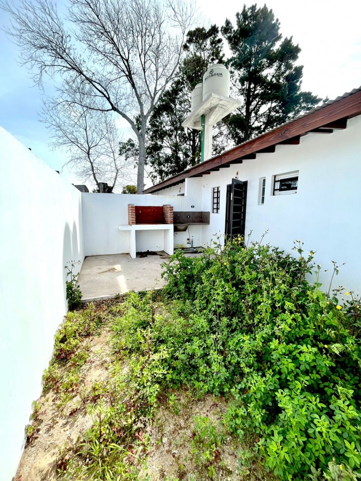 VENTA - DEPARTAMENTO TIPO CHALET - TRES AMBIENTES - CON COCHERA Y PATIO - MAR DE TUYU - COSTA DEL ESTE - COSTA ATLANTICA - OPORTUNIDAD - INVERSION