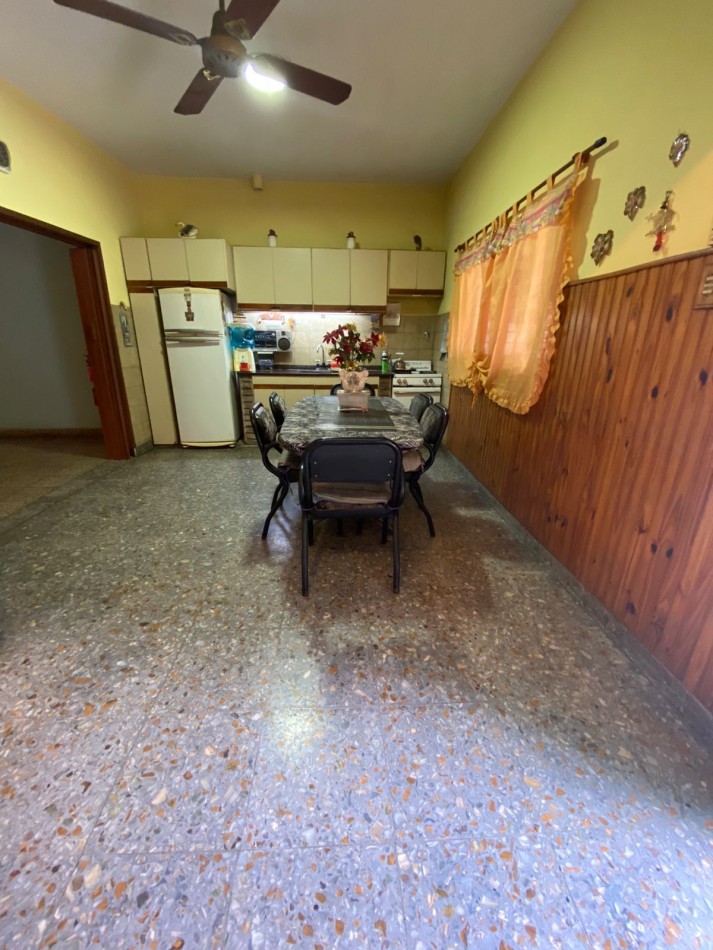 CASA - LOTE PROPIO - TRES AMBIENTES CON GARAJE - GRAN PATIO - TERRAZA - MARTIN CORONADO - VILLA BOSCH - APTA CREDITO