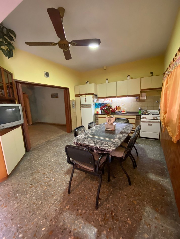 CASA - LOTE PROPIO - TRES AMBIENTES CON GARAJE - GRAN PATIO - TERRAZA - MARTIN CORONADO - VILLA BOSCH - APTA CREDITO