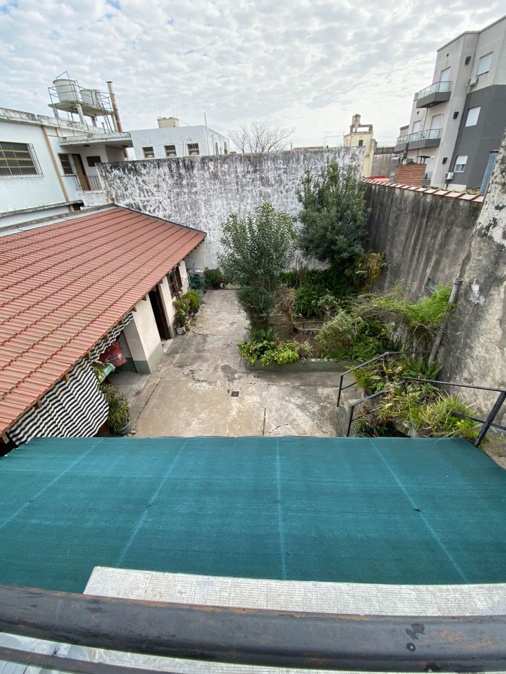 CASA - LOTE PROPIO - TRES AMBIENTES CON GARAJE - GRAN PATIO - TERRAZA - MARTIN CORONADO - VILLA BOSCH - APTA CREDITO