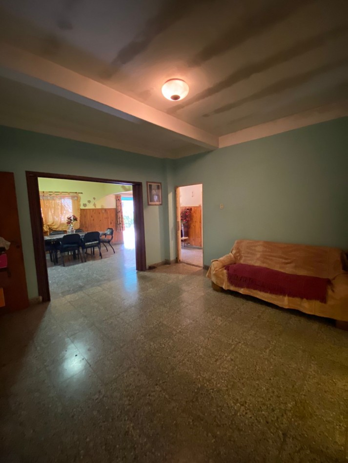 CASA - LOTE PROPIO - TRES AMBIENTES CON GARAJE - GRAN PATIO - TERRAZA - MARTIN CORONADO - VILLA BOSCH - APTA CREDITO