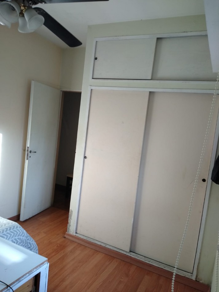 VENTA - CASA CUATRO AMBIENTES - SANTOS LUGARES - TIPO DUPLEX - ACEPTA PERMUTA MENOR VALOR