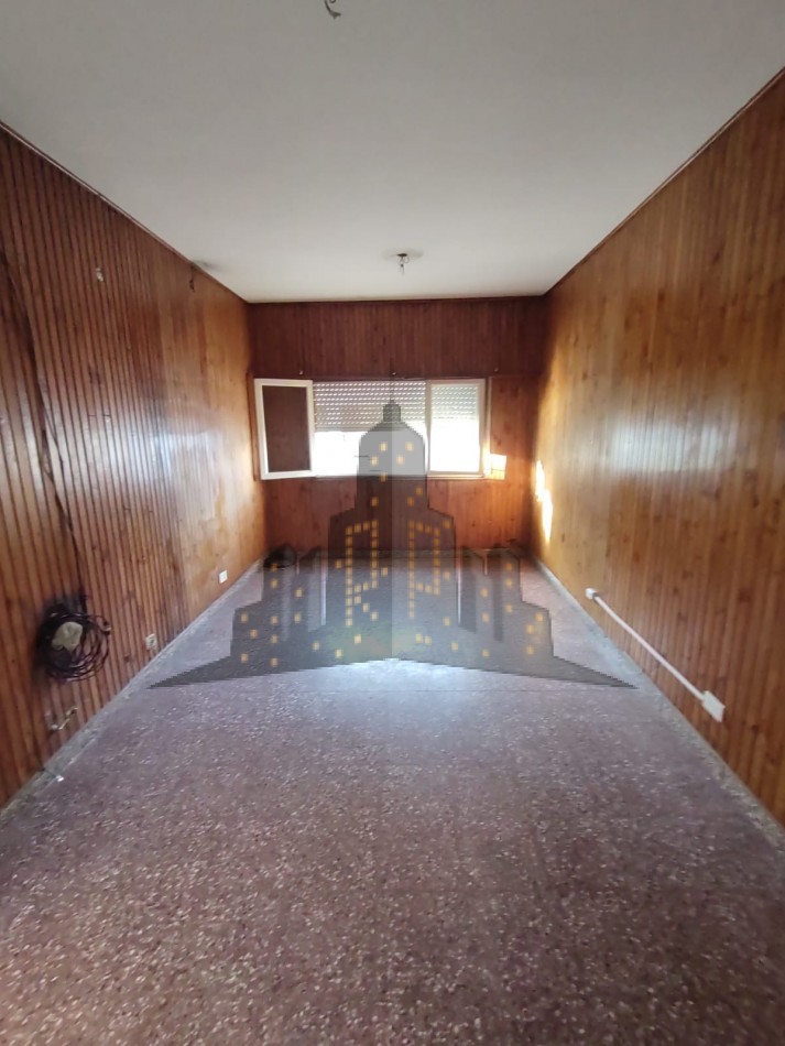 VENTA EN BLOCK - CASA TIPO PH PARA DOS FAMILAS - OPORTUNIDAD - CASEROS - 3 AMBIENTES - 2 AMBIENTES CON COCHERA