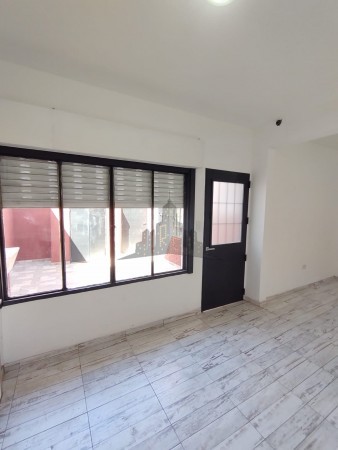 CASA - PH - OPORTUNIDAD - TRES 3 AMBIENTES - CASEROS - TRES DE FEBRERO - DOS 2 PATIOS