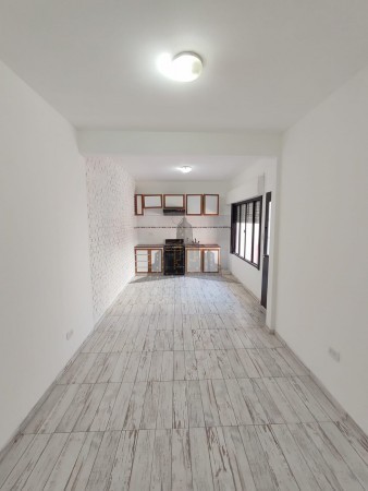 CASA - PH - OPORTUNIDAD - TRES 3 AMBIENTES - CASEROS - TRES DE FEBRERO - DOS 2 PATIOS