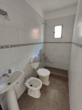 CASA - PH - OPORTUNIDAD - TRES 3 AMBIENTES - CASEROS - TRES DE FEBRERO - DOS 2 PATIOS