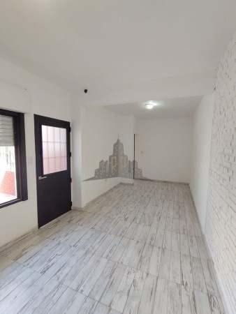 CASA - PH - OPORTUNIDAD - TRES 3 AMBIENTES - CASEROS - TRES DE FEBRERO - DOS 2 PATIOS