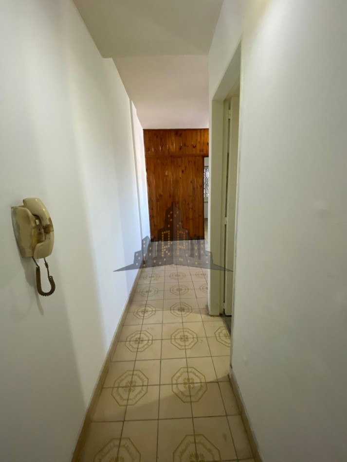 VENTA - DEPARTAMENTO DOS AMBIENTES - CASEROS - BAJAS EXPENSAS