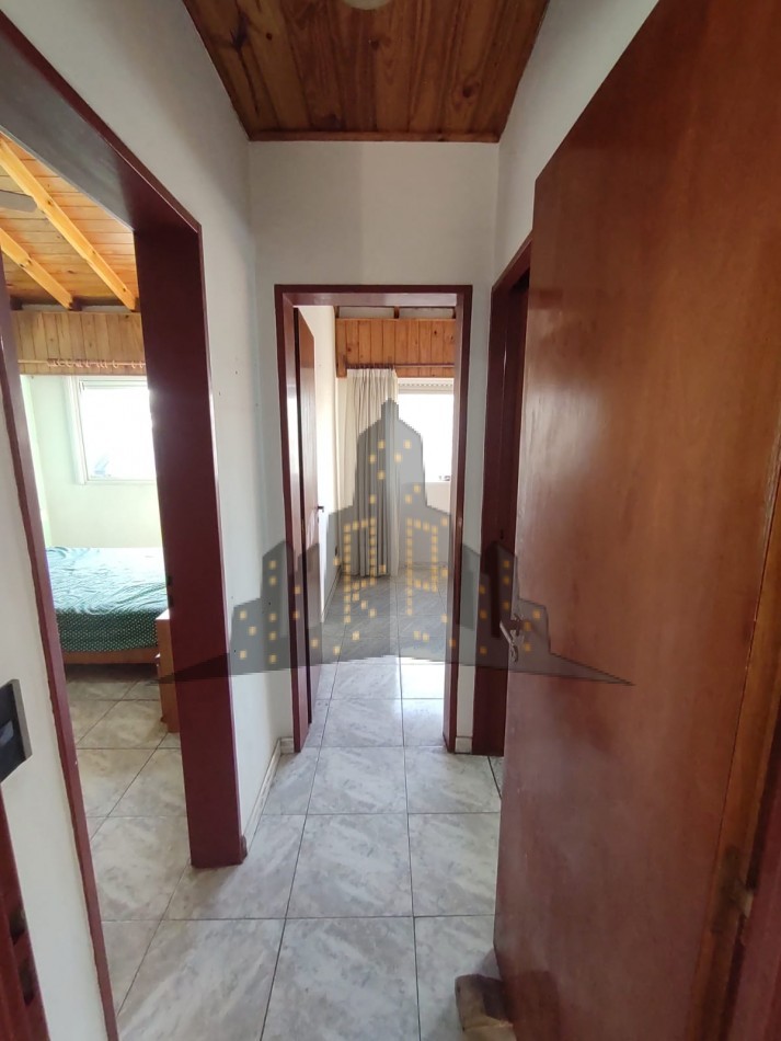 VENTA EN BLOCK - CASA TIPO PH PARA DOS FAMILAS - OPORTUNIDAD - CASEROS - 3 AMBIENTES - 2 AMBIENTES CON COCHERA