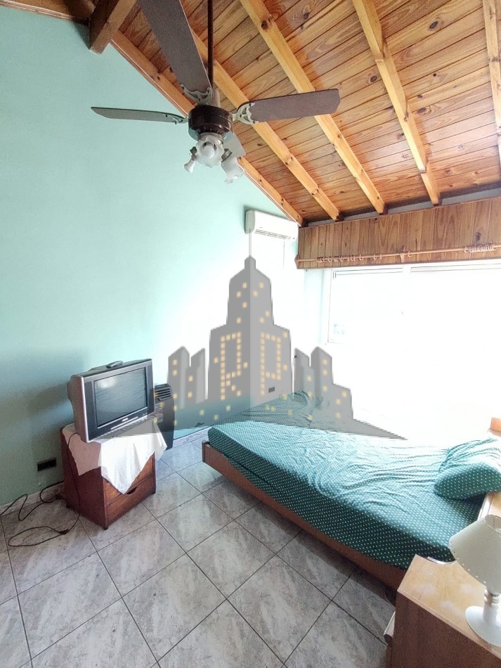 VENTA EN BLOCK - CASA TIPO PH PARA DOS FAMILAS - OPORTUNIDAD - CASEROS - 3 AMBIENTES - 2 AMBIENTES CON COCHERA