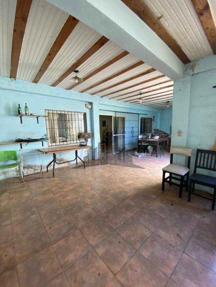 VENTA - IMPORTANTE LOTE - CASA 4 AMBIENTES - IDEAL INVERSION -