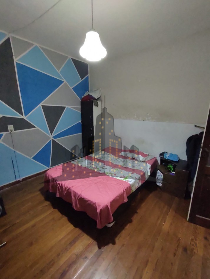 VENTA - CASA - LOTE PROPIO - CASEROS - 4 CUATRO AMBIENTES - TERRAZA PROPIA - PARRILLA - OPORTUNIDAD. - APTA CREDITO
