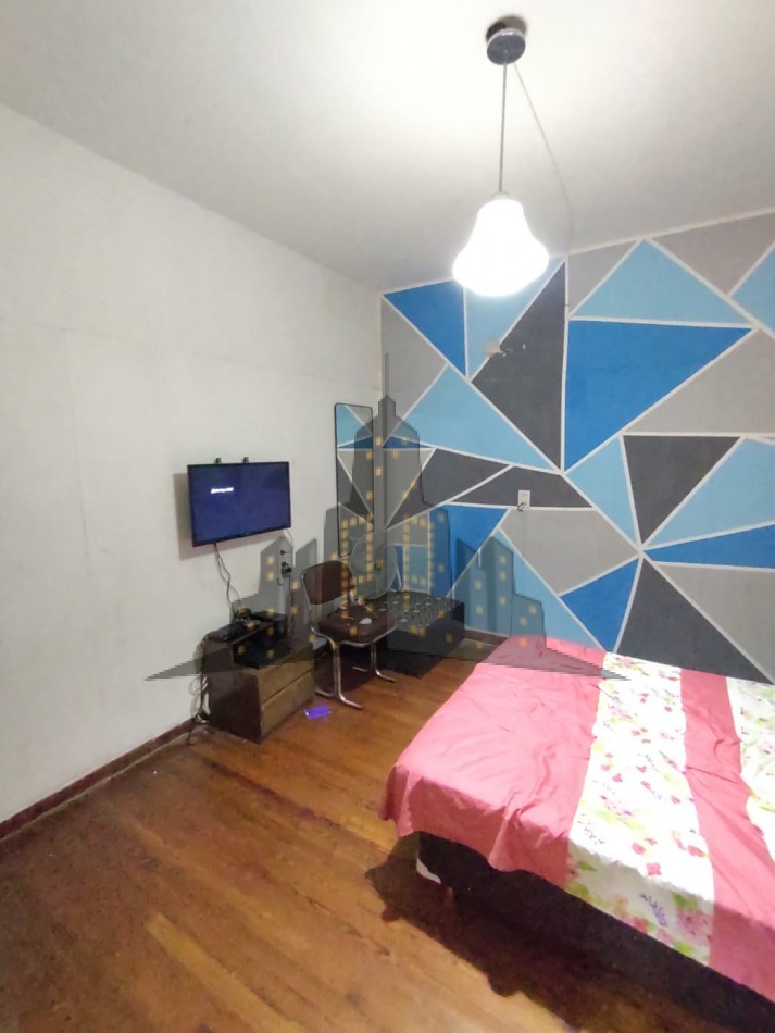 VENTA - CASA - LOTE PROPIO - CASEROS - 4 CUATRO AMBIENTES - TERRAZA PROPIA - PARRILLA - OPORTUNIDAD. - APTA CREDITO