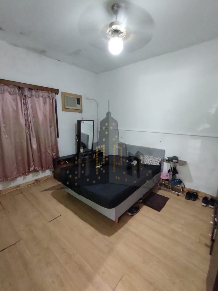 VENTA - CASA - LOTE PROPIO - CASEROS - 4 CUATRO AMBIENTES - TERRAZA PROPIA - PARRILLA - OPORTUNIDAD. - APTA CREDITO