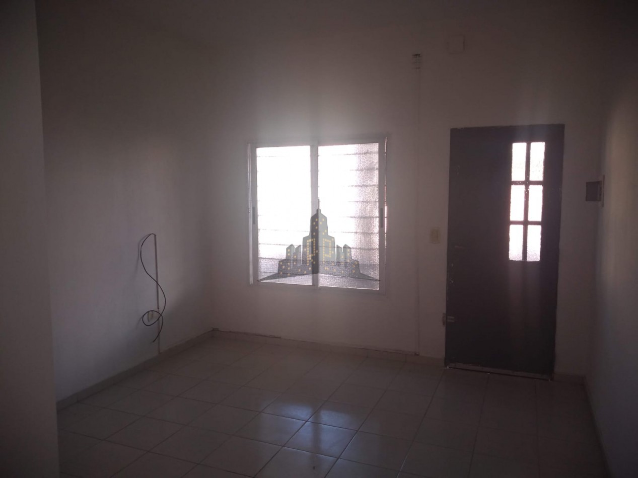  VENTA - DUPLEX - DOS AMBIENTES - CASEROS - APTO COMERCIAL - 