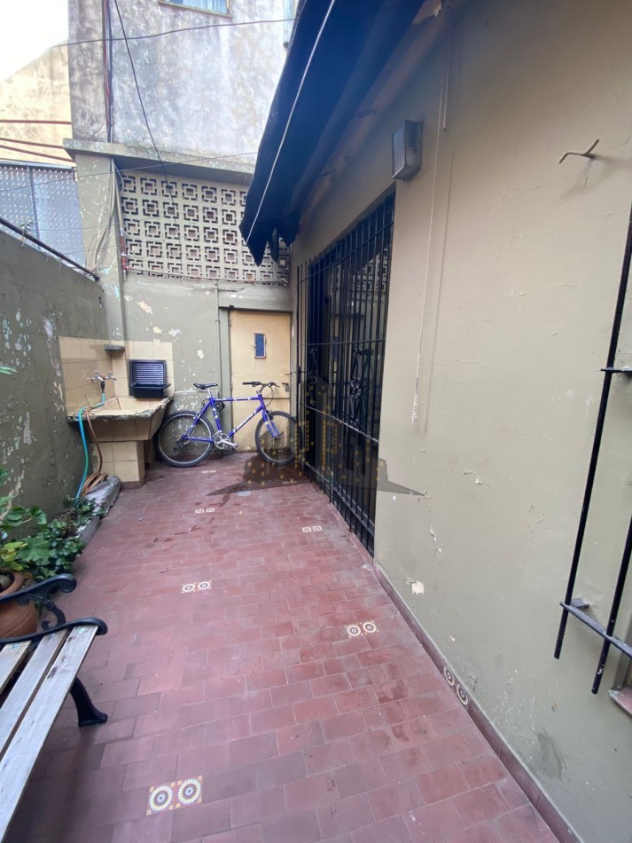 VENTA - DEPARTAMENTO PH - DOS AMBIENTES - CON PATIO Y LAVADERO - PLANTA BAJA - APTO CREDITO