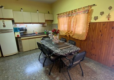 CASA - LOTE PROPIO - TRES AMBIENTES CON GARAJE - GRAN PATIO - TERRAZA - MARTIN CORONADO - VILLA BOSCH  - APTA CREDITO 