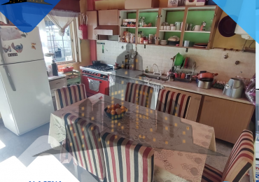 VENTA - CASA - TRES AMBIENTES - COCHERA PASANTE - LOTE PROPIO - IDEAL INVERSOR - GALPON FAMILIAR - TERRAZA - EXCELENTE UBICACION - CASEROS NORTE CENTRO - TRES DE FEBRERO