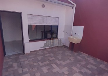 CASA - PH - OPORTUNIDAD - TRES 3 AMBIENTES - CASEROS - TRES DE FEBRERO - DOS 2 PATIOS