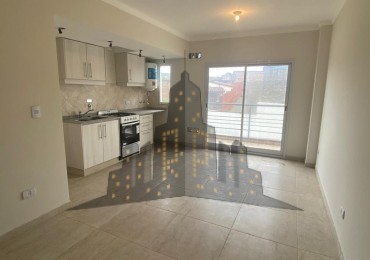 VENTA - MONOAMBIENTE A ESTRENAR - CONTRAFRENTE - CASEROS CENTRO