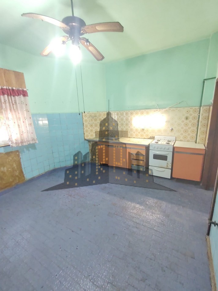 VENTA - CASA TIPO PH - 3 AMBIENTES - PATIO - QUINCHO - TERRAZA CON PARRILLA - APTO CREDITO