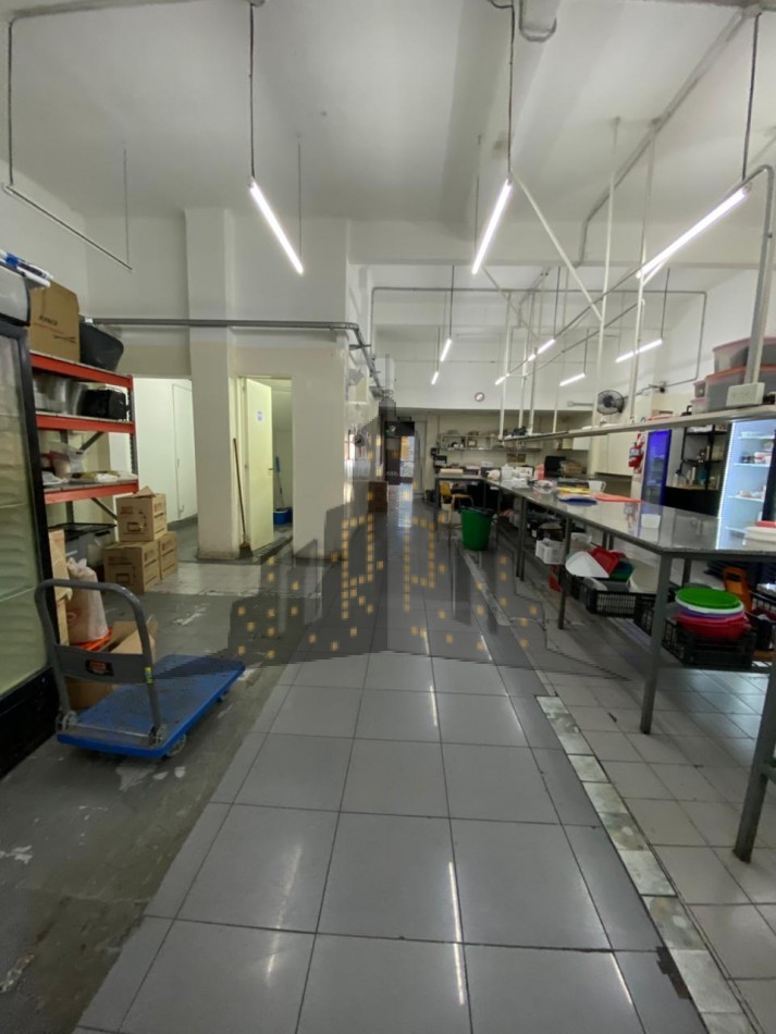 VENTA - GRAN LOCAL COMERCIAL - OPORTUNIDAD - INVERSION - CASEROS