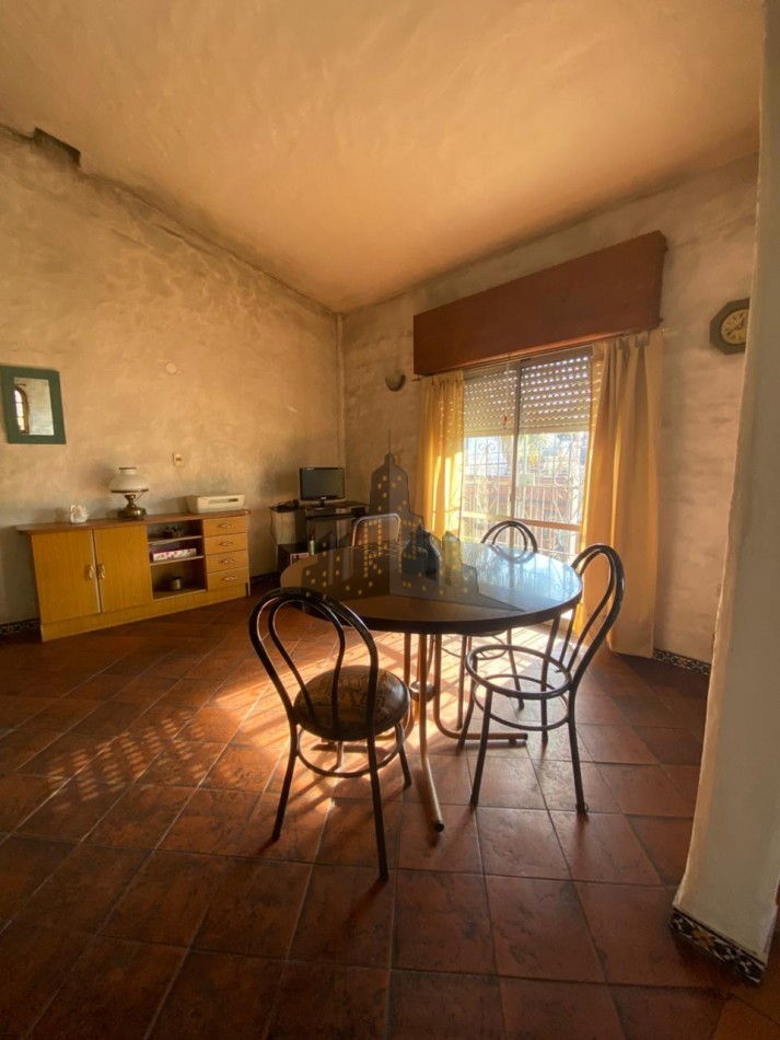 VENTA - GRAN CASA MULTIFAMILIAR EN DOS PLANTAS - APTO CREDITO 