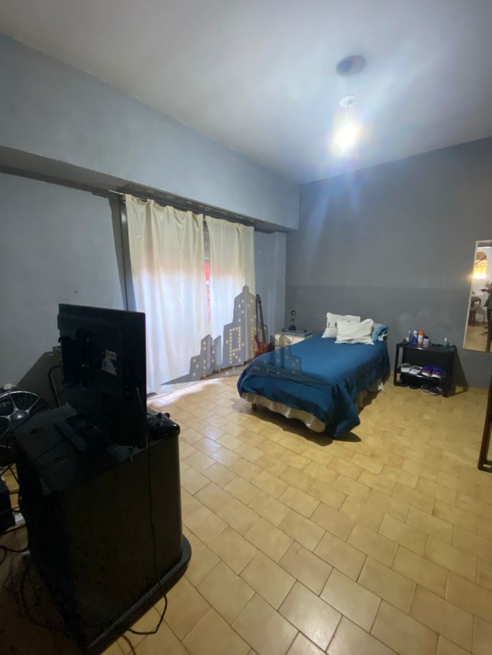 VENTA - GRAN CASA MULTIFAMILIAR EN DOS PLANTAS - APTO CREDITO 