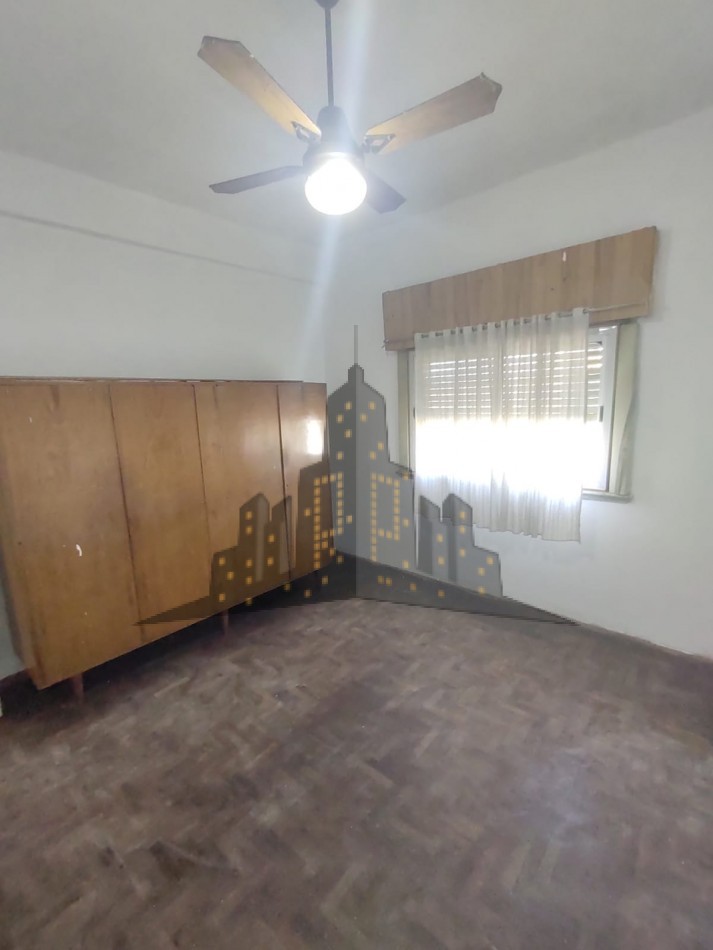 VENTA - CASA TIPO PH - 3 AMBIENTES - PATIO - QUINCHO - TERRAZA CON PARRILLA - APTO CREDITO