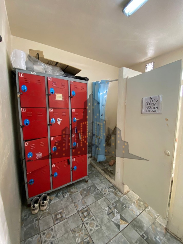 VENTA - GRAN LOCAL COMERCIAL - OPORTUNIDAD - INVERSION - CASEROS