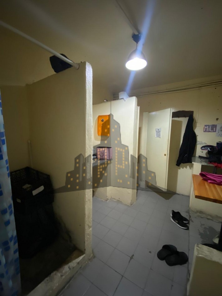 VENTA - GRAN LOCAL COMERCIAL - OPORTUNIDAD - INVERSION - CASEROS